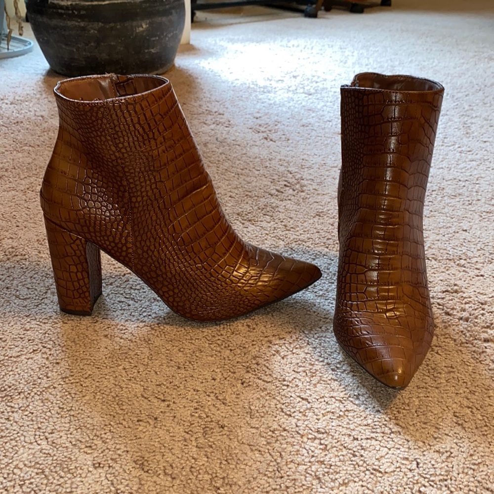 Versona bootie heels